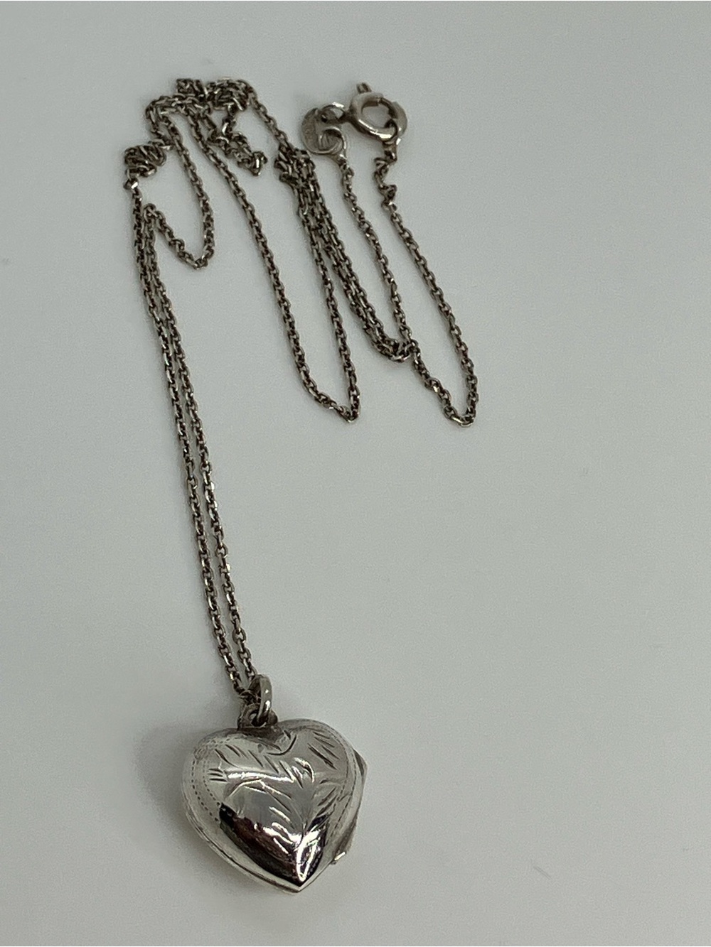 Vtg 925 Puffy Heart Locket w Sterling Silver Chain Necklace